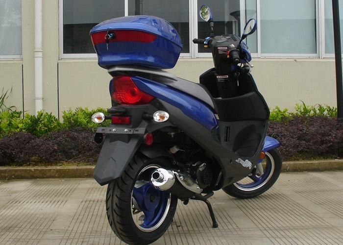 อลูมิเนียมเฟรมผู้ใหญ่มอเตอร์สกูตเตอร์ 12V 7A สีน้ำเงิน 50cc มอเตอร์สกูตเตอร์พร้อมไฟ