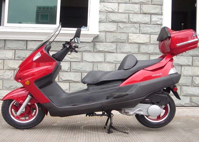 สกูตเตอร์ขับเคลื่อนด้วยมอเตอร์สีแดงพร้อมเบรกมือ, มอเตอร์สกูตเตอร์ 150cc ด้วยแสงที่แข็งแกร่ง
