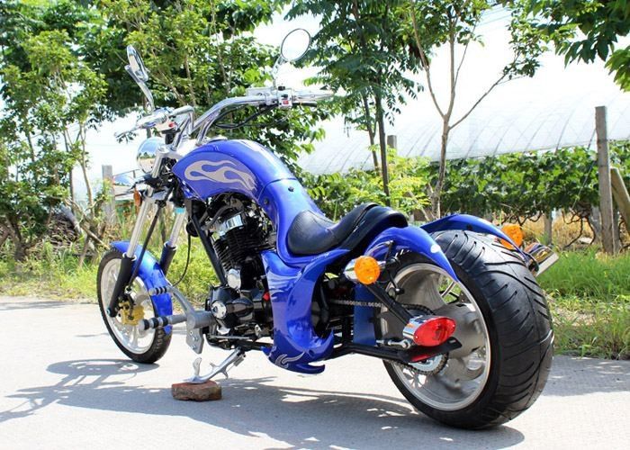 ความเร็วที่รวดเร็วรถจักรยานยนต์ 250cc Chopper Harley Chopper รถจักรยานยนต์สี่สีพร้อมสองล้อ