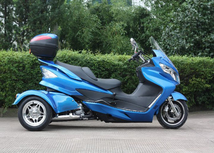 Yamaha Cloned สกู๊ตเตอร์ 3 ล้อขนาด 300cc รถมอเตอร์ไซด์ 3 ล้ออัตโนมัติพร้อมถอยหลัง