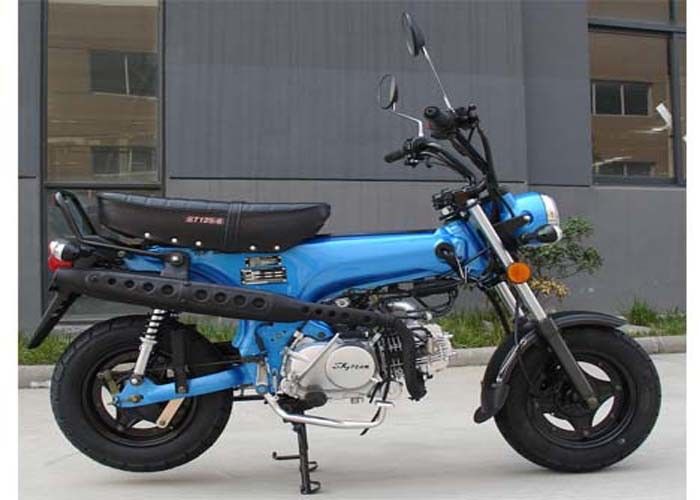 รถจักรยานยนต์ที่ใช้กำลังสูง 125cc พร้อมเครื่องยนต์ 4 เกียร์ด้านหน้าดิสก์เบรกด้านหลังดรัมเบรก