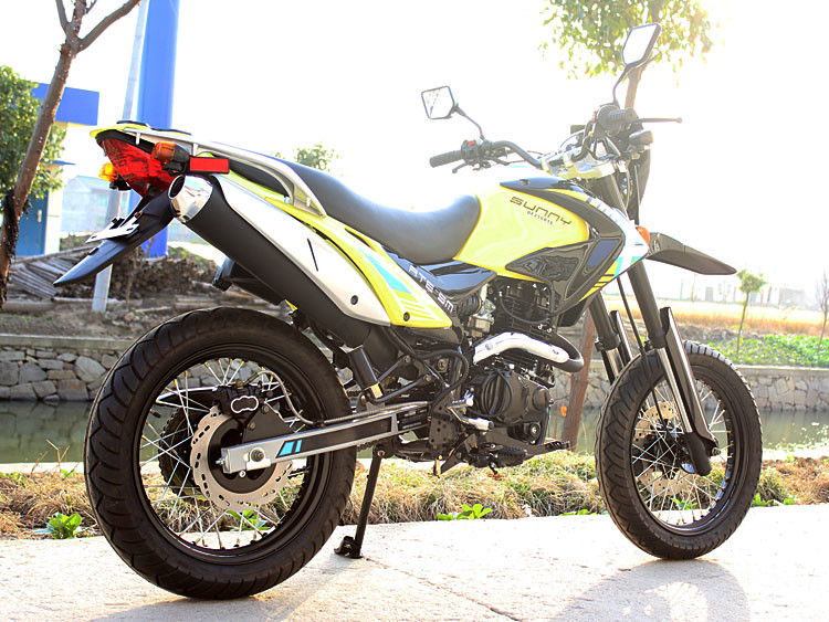 250cc กระบอกเดียว 4 จังหวะอากาศเย็นรถจักรยานยนต์จักรยานสกปรกพร้อมโซ่ขับเคลื่อน