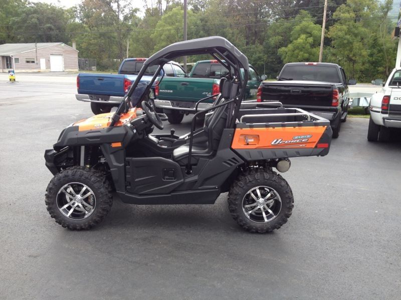 CFS UTV ขนาด 2 ที่นั่ง 800cc พร้อมเครื่องยนต์ขับเคลื่อน