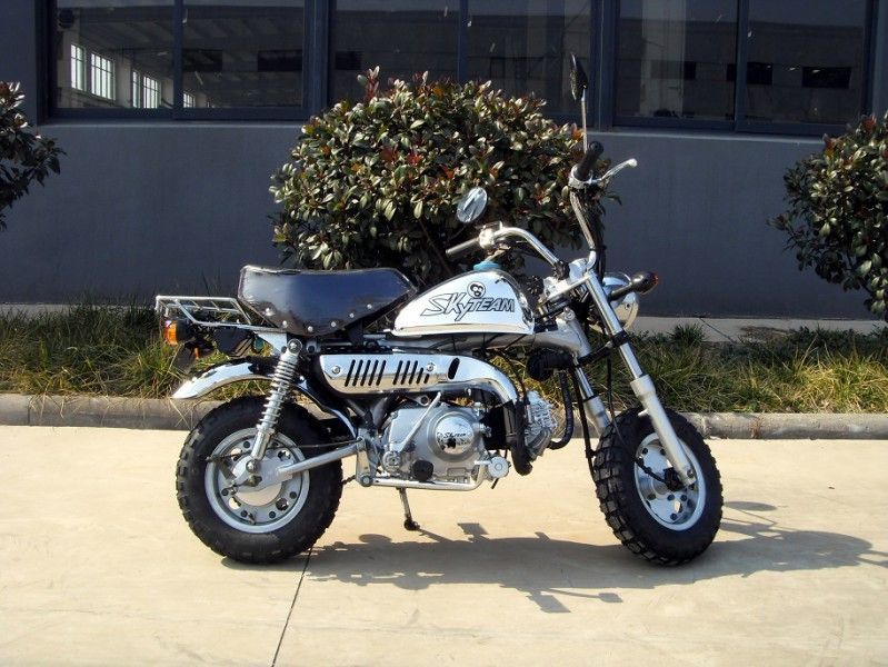 มอเตอร์ไซค์ขนาดเล็ก 125cc Motorrad Chrome Edition พร้อมเกียร์ความเร็ว 4
