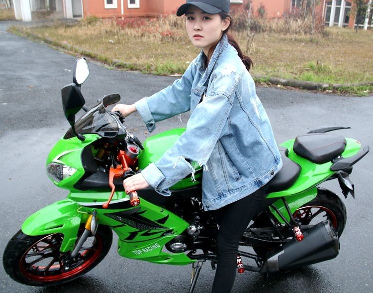 สูบเดี่ยว 150cc สูงขับเคลื่อนรถจักรยานยนต์ 2 ที่นั่งสำหรับผู้ใหญ่