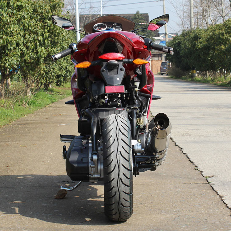 มอเตอร์ไซค์ไฟฟ้าขับเคลื่อน 4 จังหวะ 150cc ชนิดระบายความร้อนด้วยอากาศในแนวนอน
