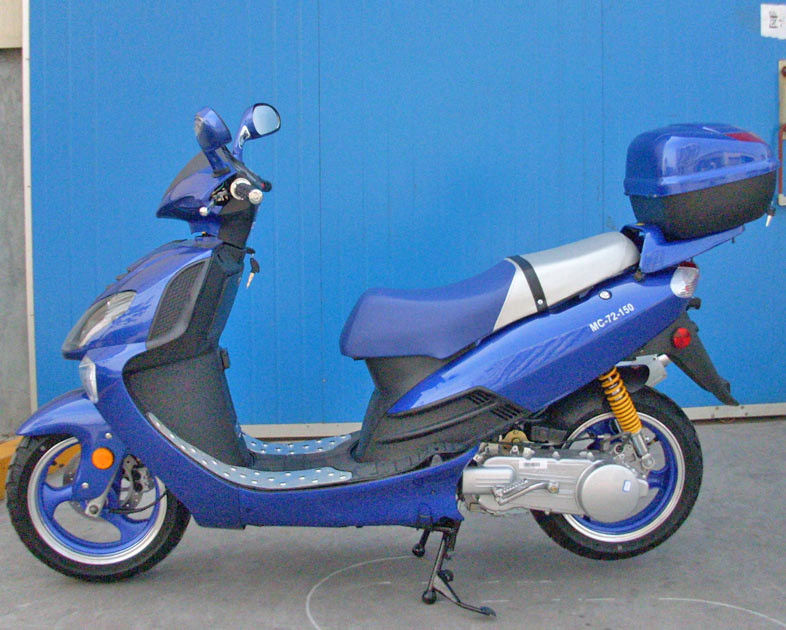 สกู๊ตเตอร์ไฟฟ้าที่ระบายความร้อนด้วยอากาศ 150cc CVT พร้อมสวิตช์ปล่อยแก๊ส