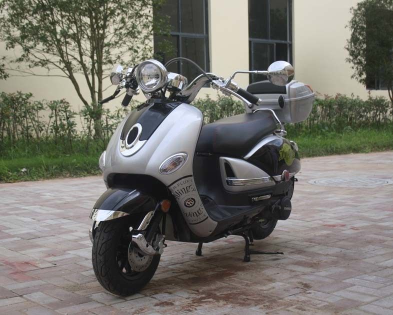 สกู๊ตเตอร์ขับเคลื่อนด้วยแก๊ส / ไฟฟ้า 150cc สำหรับผู้ใหญ่ที่มีดรัมล้อหน้า